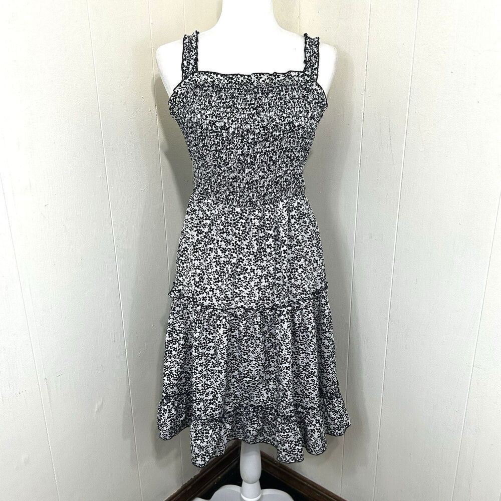 Liumilac White Black Floral Mini Dress Size Small Smock Ruffle Flare Fit Dress